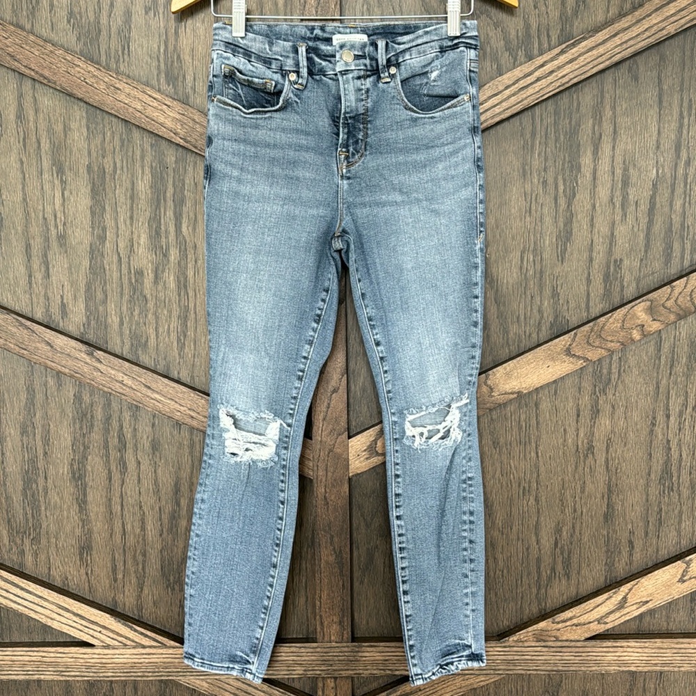 Good American Light Blue Distressed Ankle Crop Jeans